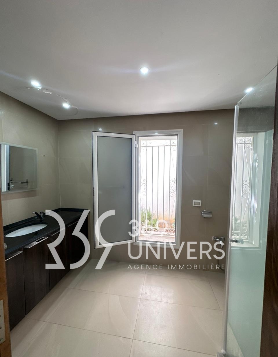 Carthage Sidi Bousaid Location Appart. 2 pices Appartement avec jardin  sidi bousaid ra156