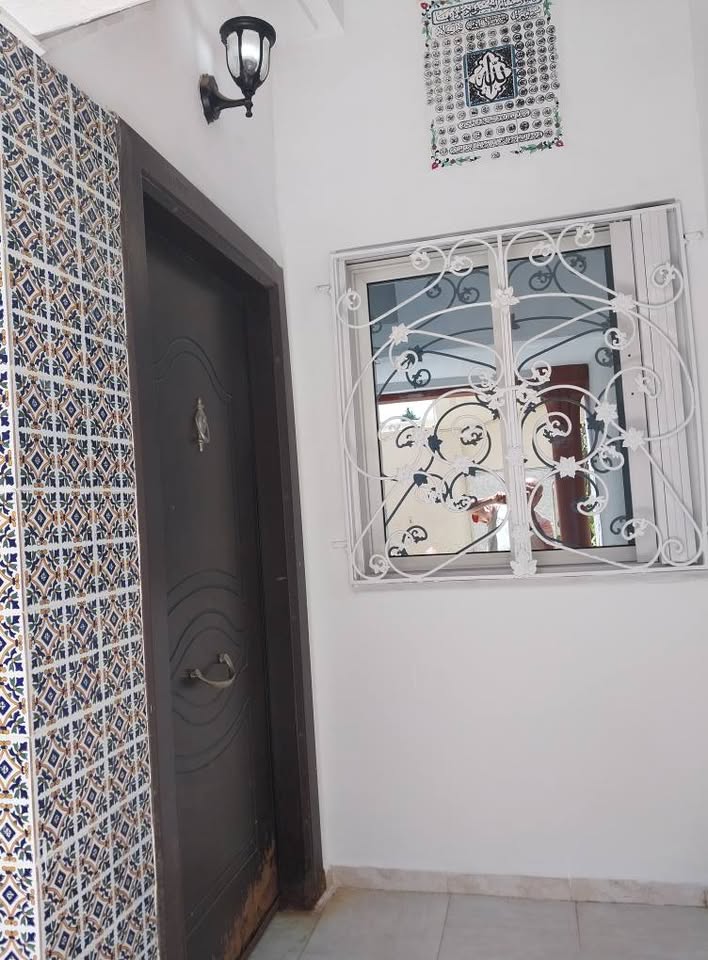 Ariana Ville El Menzah 5 Location Maisons Rc  de maison menzah 5