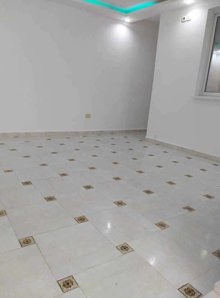 Ariana Ville El Menzah 5 Location Maisons Rc  de maison menzah 5