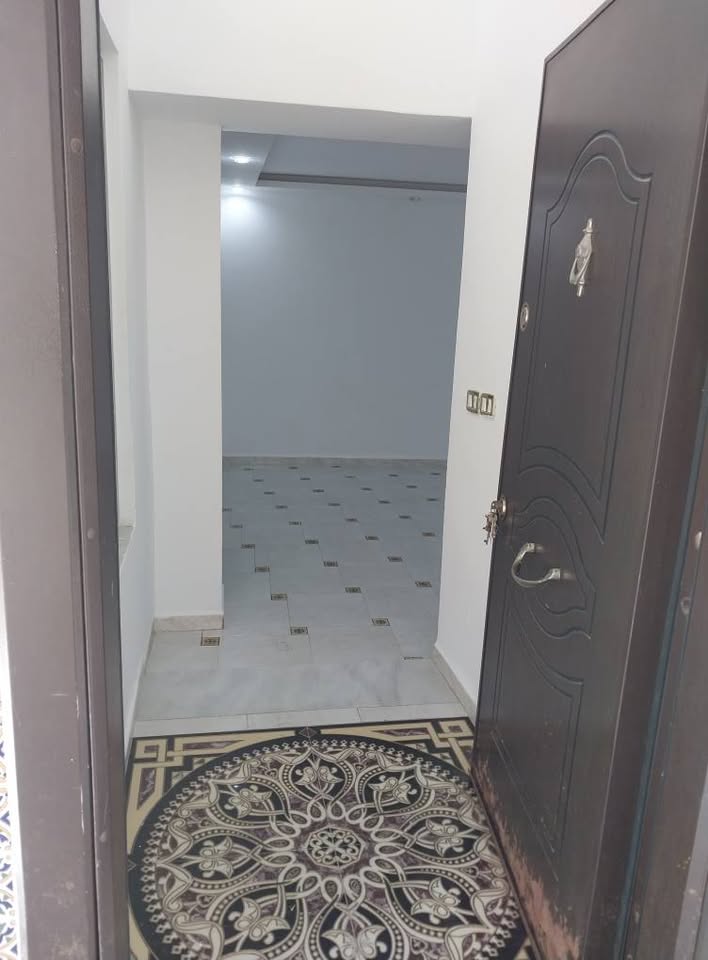 Ariana Ville El Menzah 5 Location Maisons Rc  de maison menzah 5