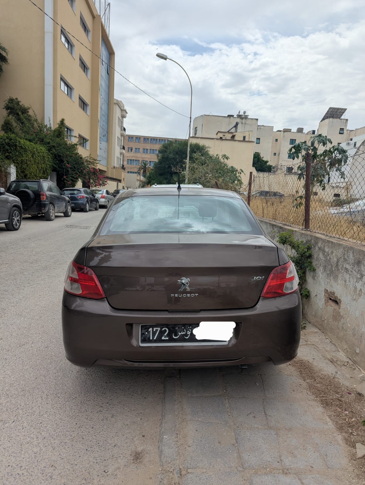 El Menzah Tunis Belvedere Peugeot Autre Modle Peugeot 301 essence  anne 2014