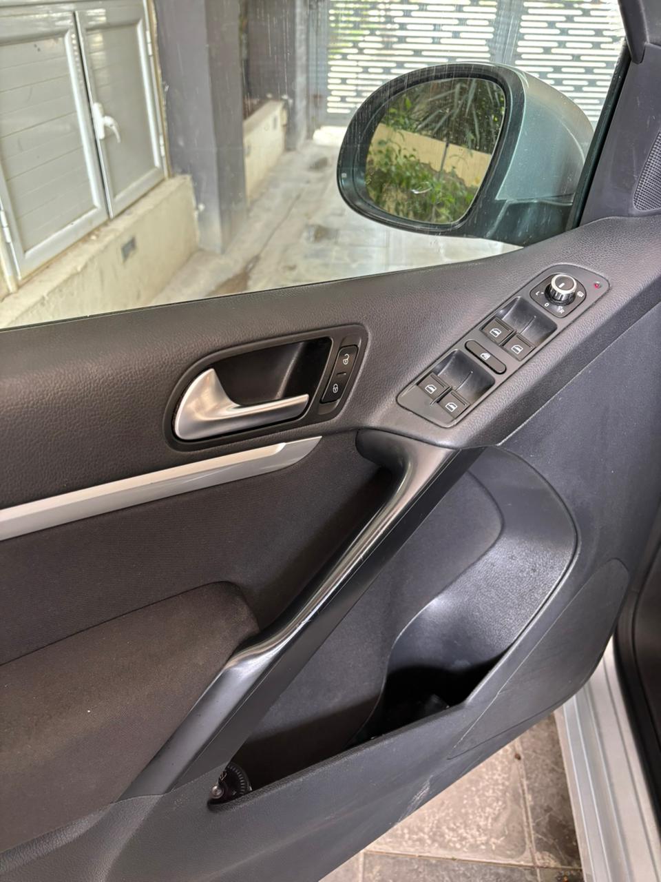 La Soukra La Soukra Volkswagen Tiguan Volkswagen tiguan essence full options gulf specs