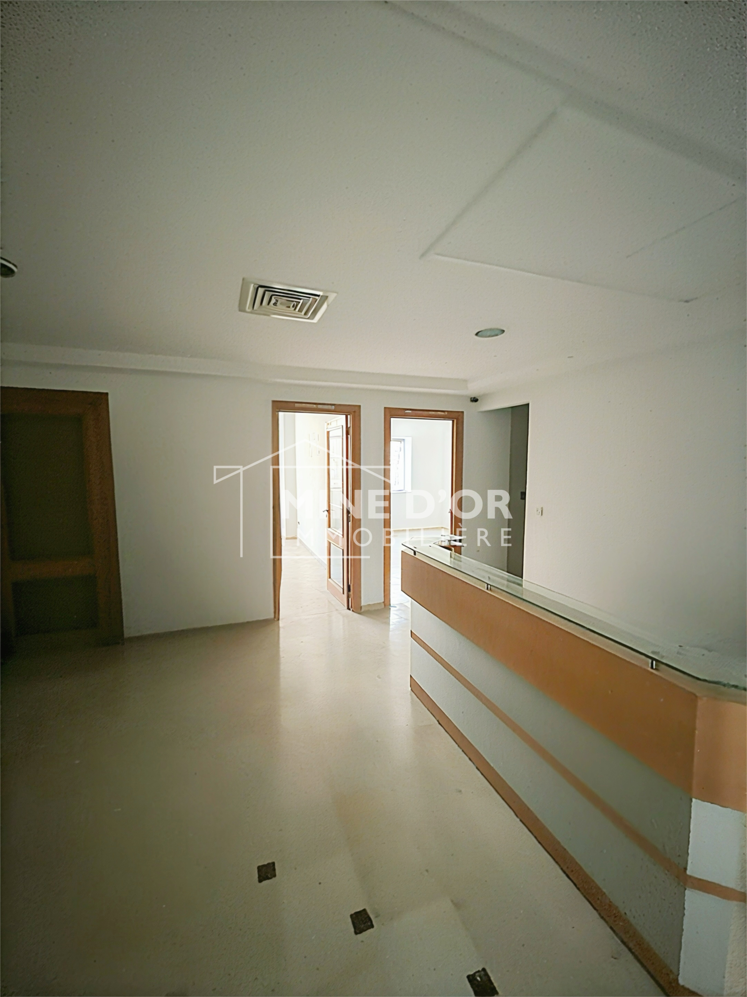 Cite El Khadra Zone urbaine nord Bureaux & Commerces Bureau Bureau h2 dans une immeuble bureautique au cun