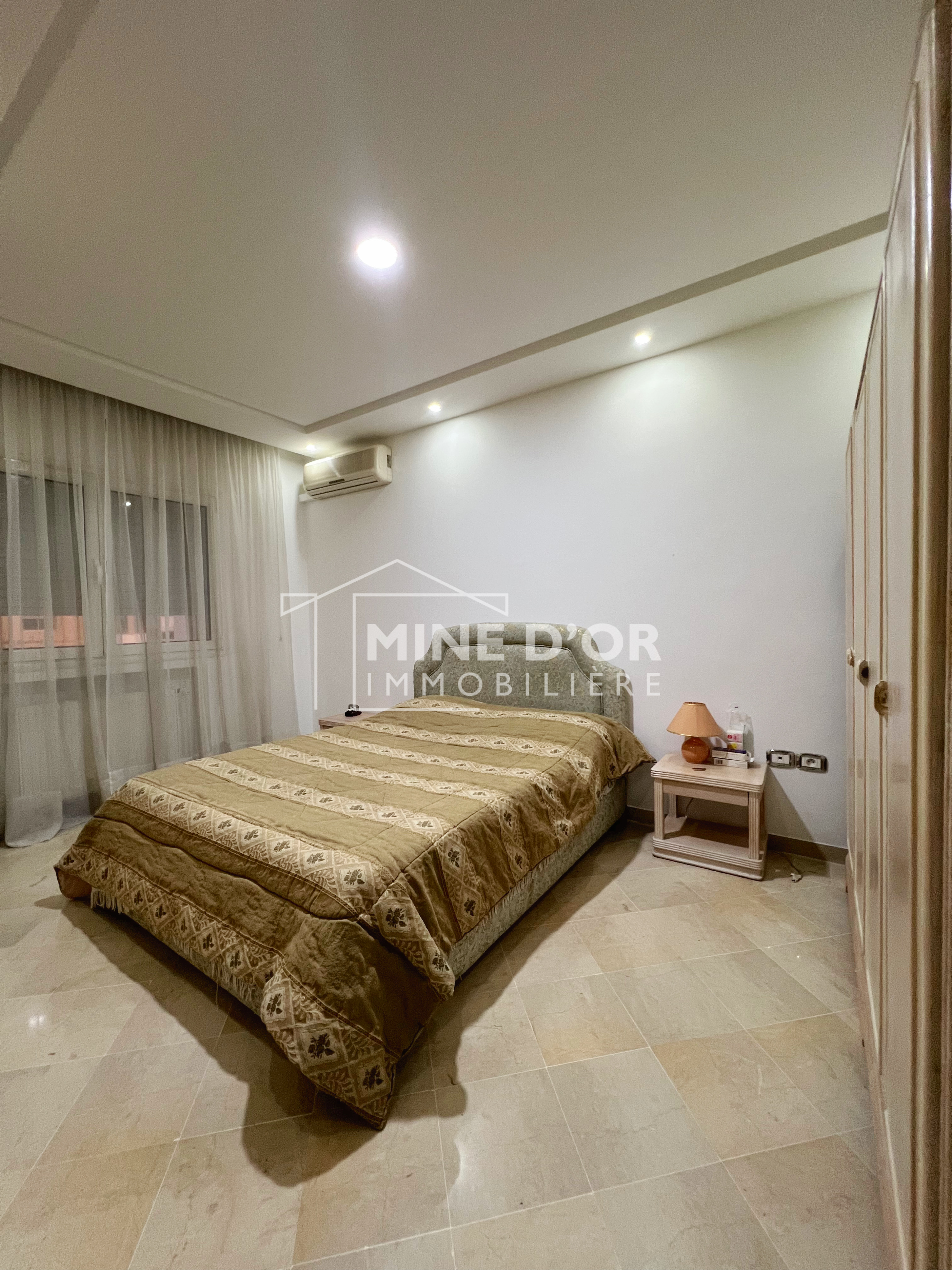 Cite El Khadra Zone urbaine nord Location Appart. 3 pices Appartement s2 richement meubl au centre urbain