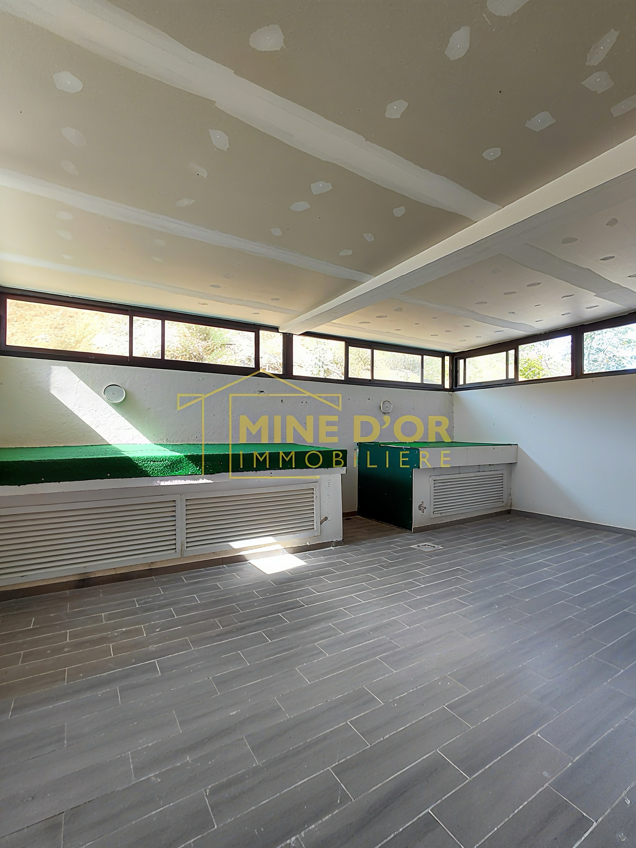 Ariana Ville Cite Ennasr 2 Location Appart. 2 pices S1 haut standing a ennaser 2 avec terrasse