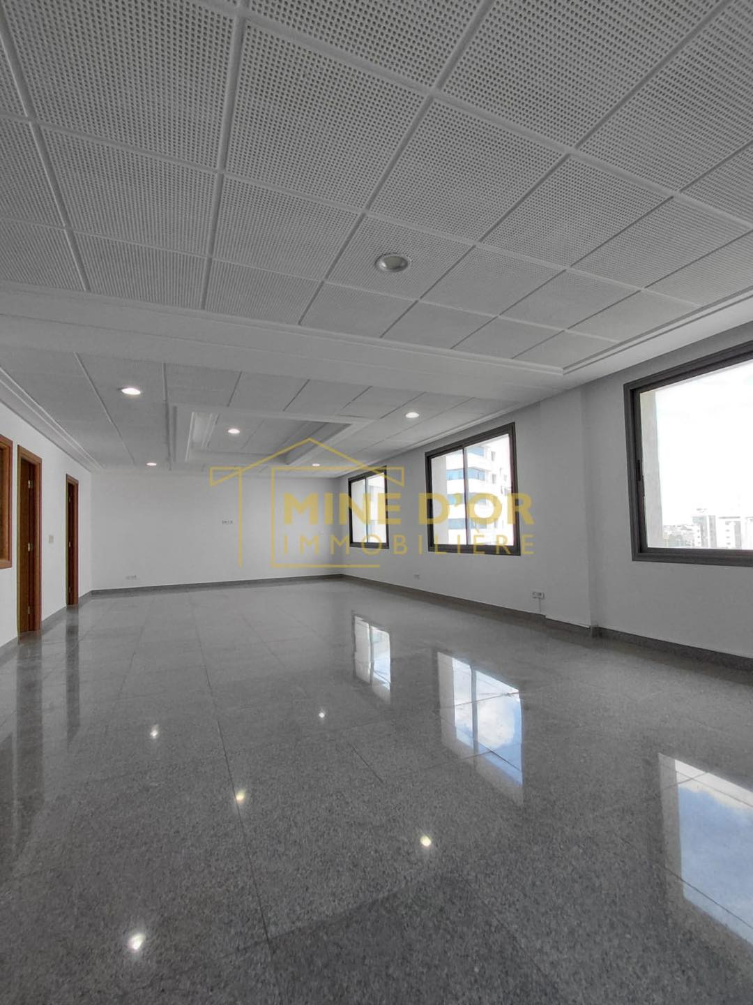 Cite El Khadra Zone urbaine nord Bureaux & Commerces Bureau Al bureau 210 m2 haut standing centre urbain nord