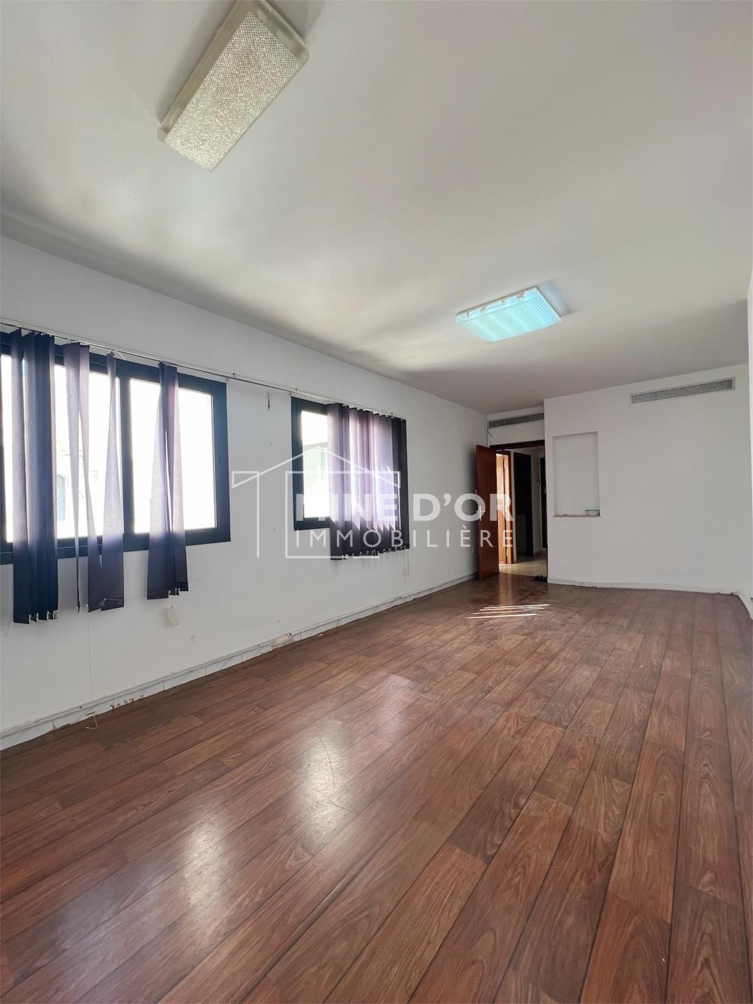 Bab Bhar Montplaisir Bureaux & Commerces Bureau Bureau h2 sur artre principale  monplaisir