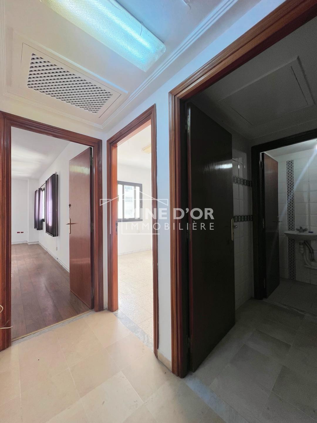 Bab Bhar Montplaisir Bureaux & Commerces Bureau Bureau h2 sur artre principale  monplaisir