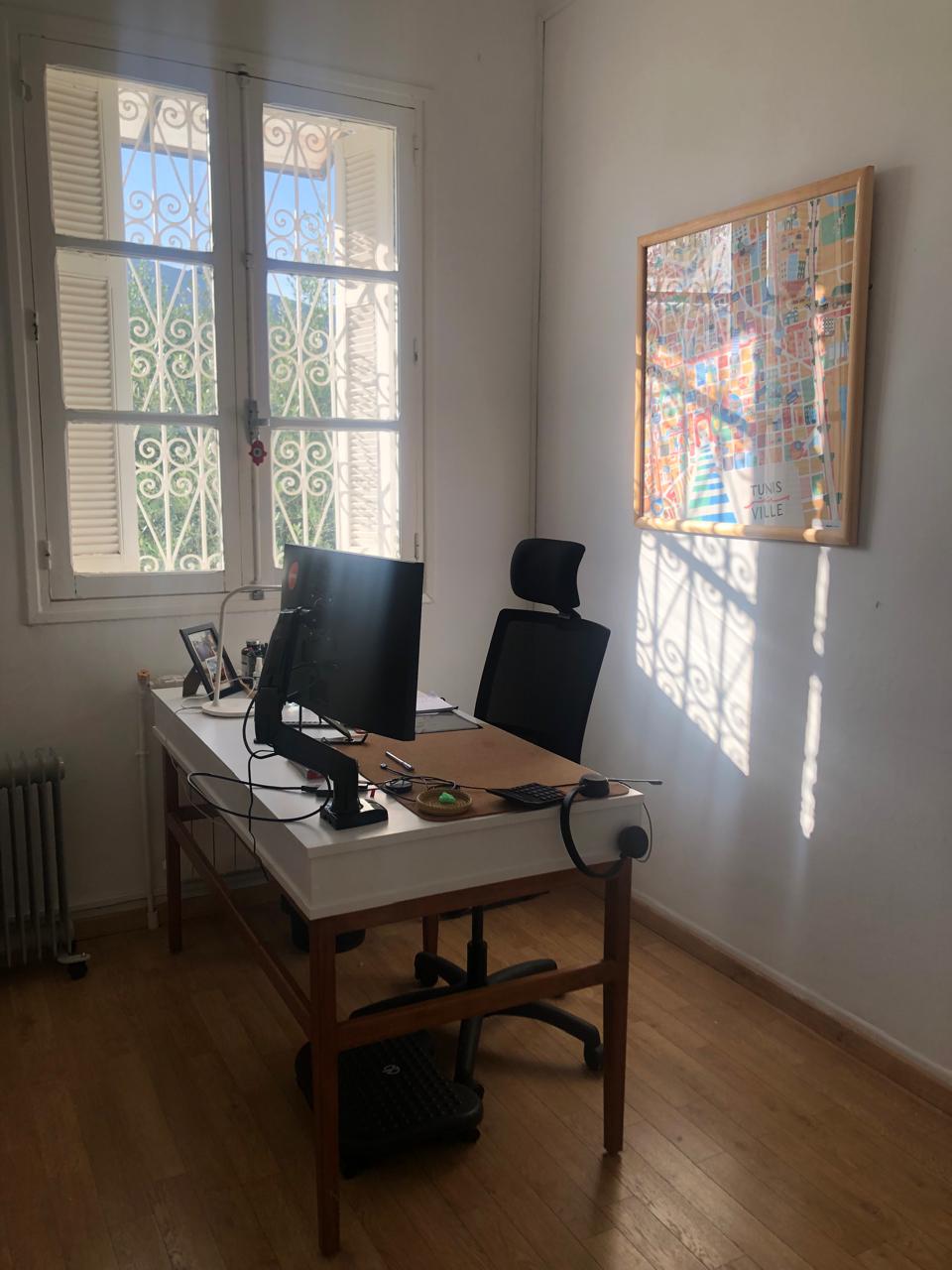 El Menzah Mutuelle Ville Location Appart. 5 pices+ Bureau a4  notre dame  mutuelleville