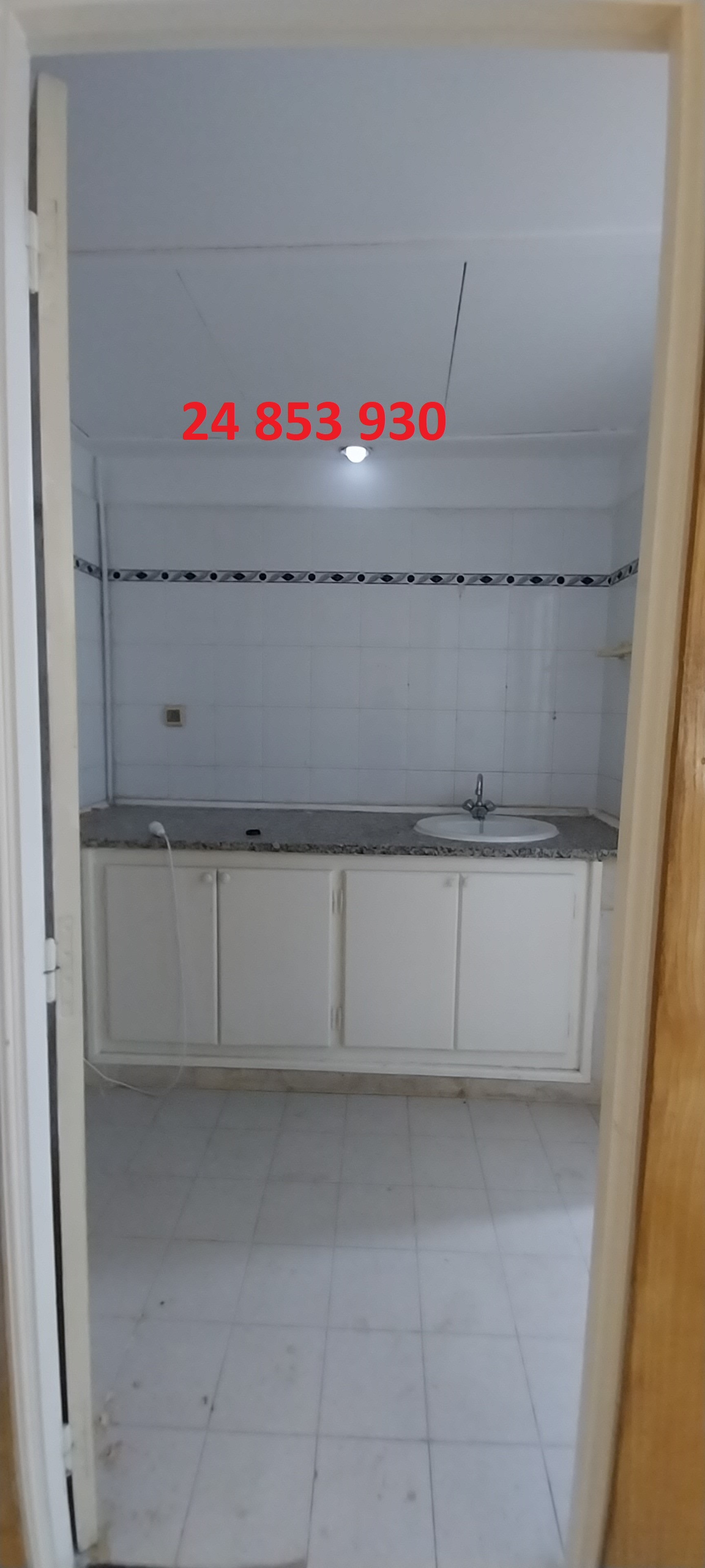 Bab Bhar Montplaisir Bureaux & Commerces Bureau Un appartement  usage bureautique  montplaisir