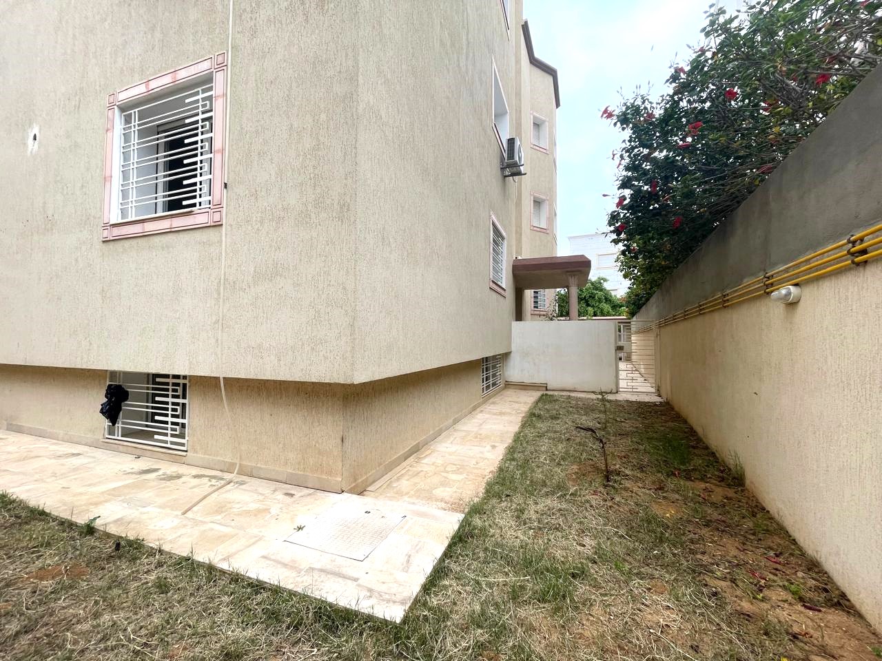 Ain Zaghouan Ain Zaghouan Location Appart. 2 pices Appartement s1 avec jardin  ain zaghouan nord