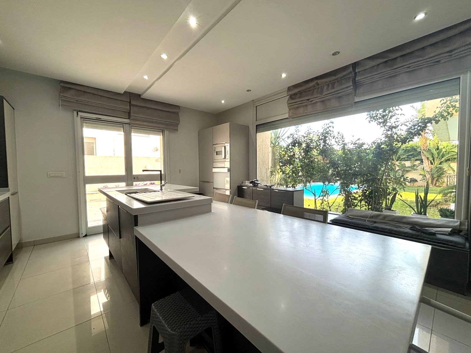 La Marsa Berge Du Lac Location Maisons Villa s7 avec piscine au lac 2