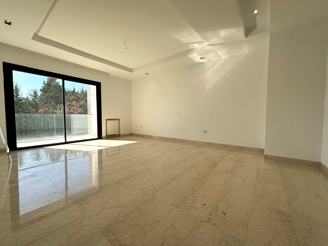 La Soukra La Soukra Location Appart. 3 pices Appartement s2 de 120m2  la soukra park