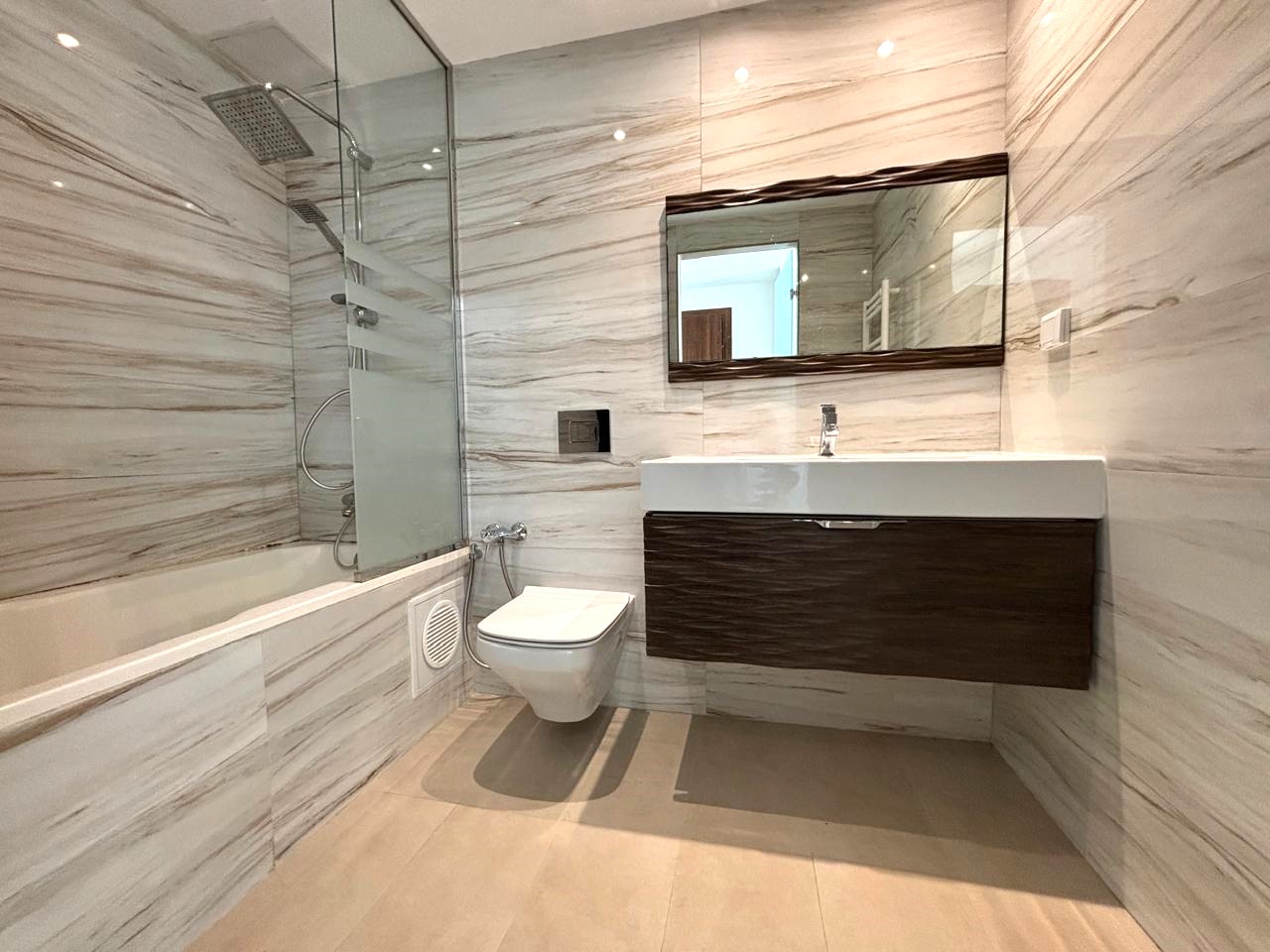 La Soukra La Soukra Location Appart. 3 pices Appartement s2 de 120m2  la soukra park