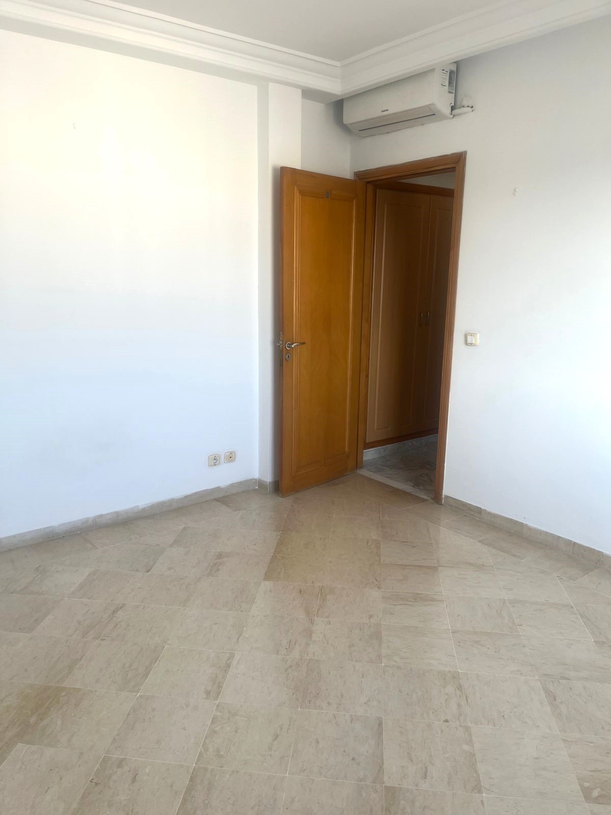 Ain Zaghouan Ain Zaghouan Location Appart. 3 pices Appartement s2 de 100m2  ain zaghouan nord