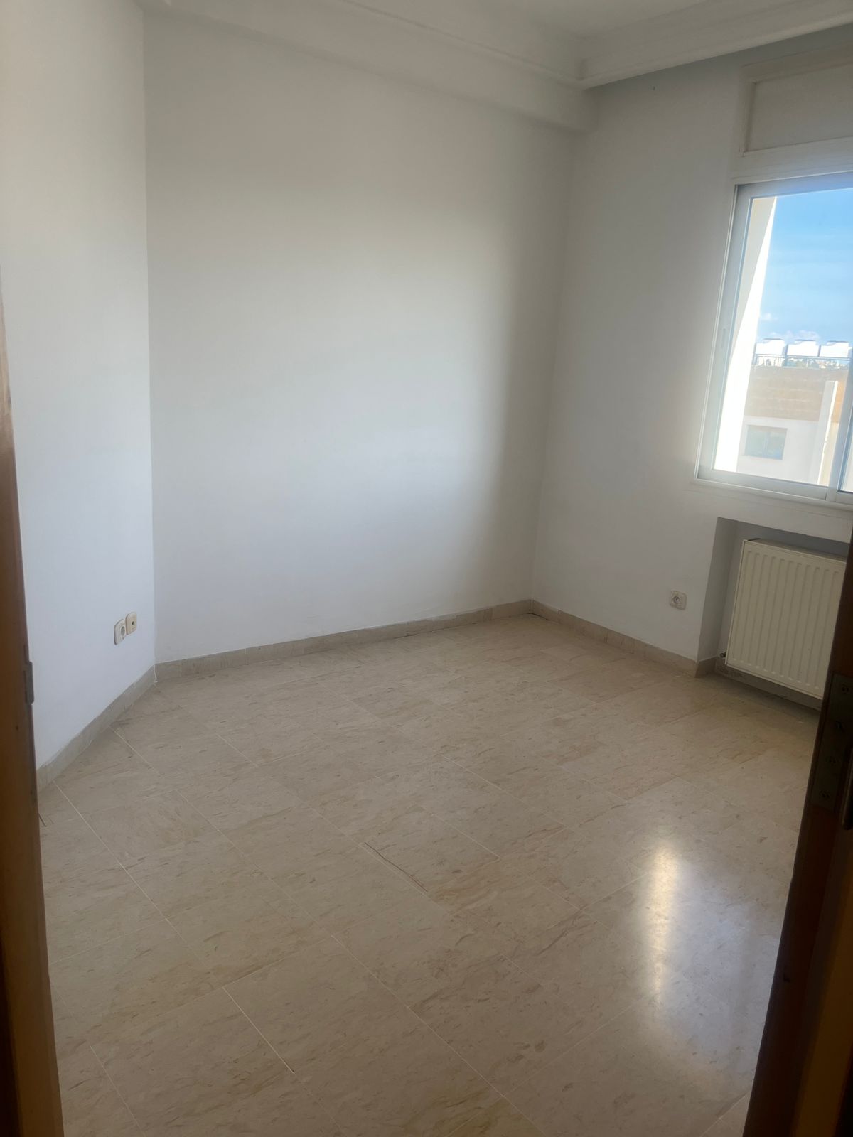 Ain Zaghouan Ain Zaghouan Location Appart. 3 pices Appartement s2 de 100m2  ain zaghouan nord