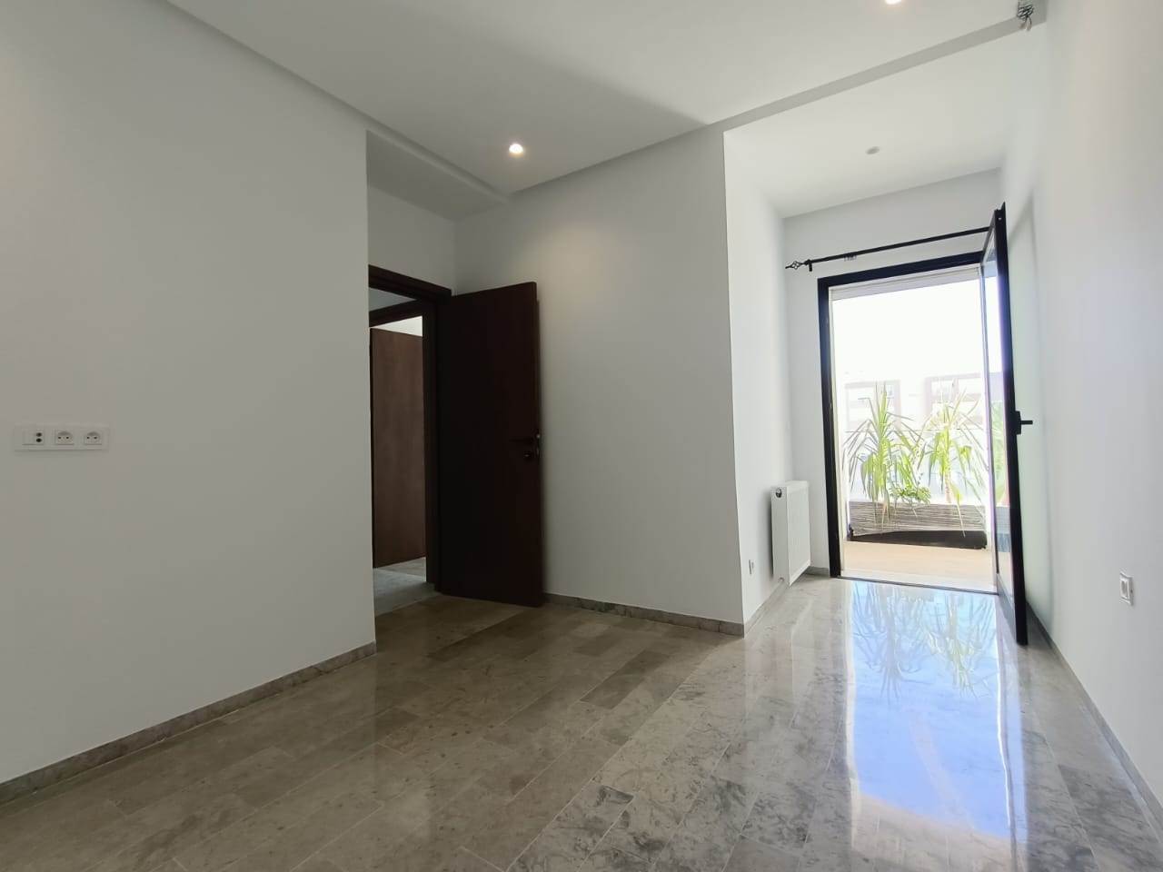 La Marsa El Aouina Location Appart. 3 pices Appt s2 neuf  la nouvelle soukra