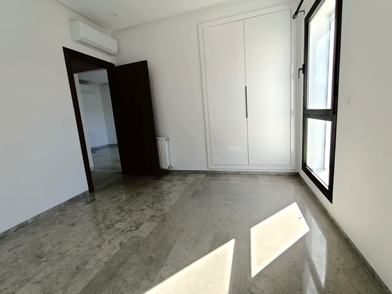 La Marsa El Aouina Location Appart. 3 pices Appt s2 neuf  la nouvelle soukra