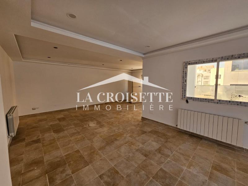 La Marsa&nbsp;Berge Du Lac&nbsp;Location&nbsp;Duplex&nbsp;Duplex s4 avec terrasse au lac1 zdl0699