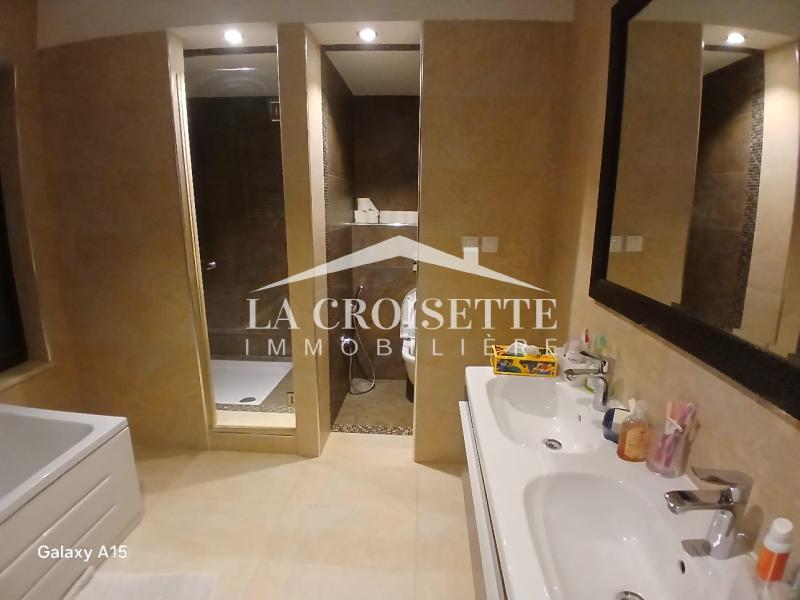 La Soukra La Soukra Location Appart. 5 pices+ Triplex s4 avec jardin  la soukra mtrl0091