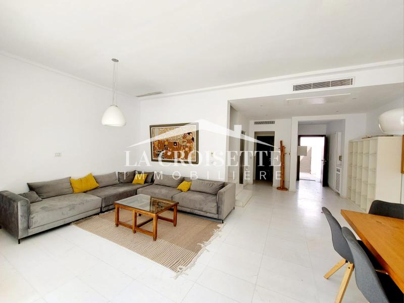 La Marsa&nbsp;Gammart&nbsp;Vente&nbsp;Maisons&nbsp;Triplex s4 avec piscine � gammarth mtrv0063