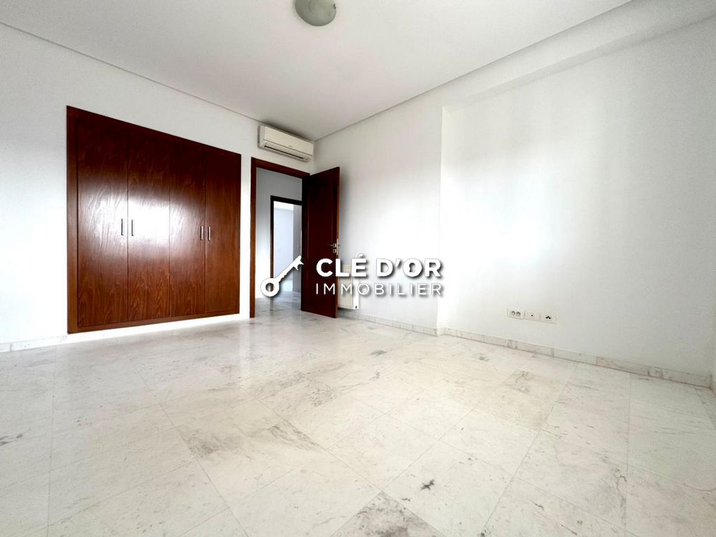 Ain Zaghouan Ain Zaghouan Location Appart. 4 pices Un lumineux s3 situe au jardins de carthage