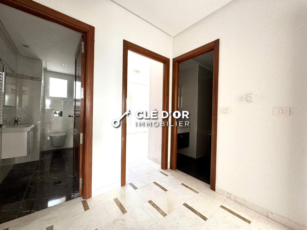 Ain Zaghouan Ain Zaghouan Location Appart. 4 pices Un lumineux s3 situe au jardins de carthage