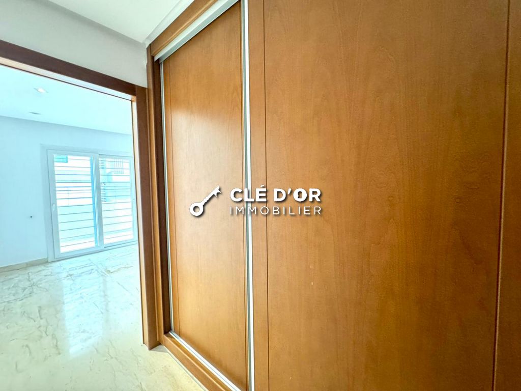 Ain Zaghouan Ain Zaghouan Location Appart. 5 pices+ Un appartement s3  au jardins de carthage