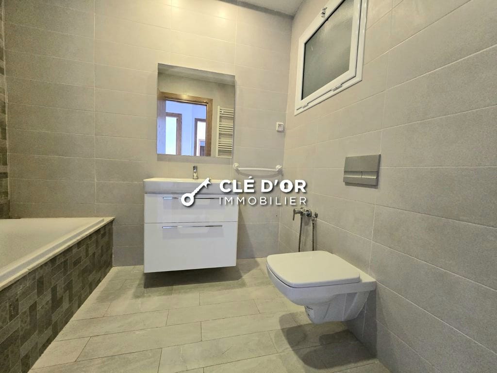 Ain Zaghouan&nbsp;Jardins de Carthage&nbsp;Location&nbsp;Appart. 5 pi�ces+&nbsp;Un appartement s3 au jardins de carthage