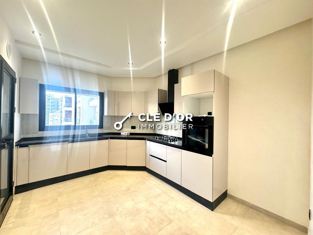 Ain Zaghouan&nbsp;Jardins de Carthage&nbsp;Location&nbsp;Appart. 5 pi�ces+&nbsp;Un s3 au jardins de carthage