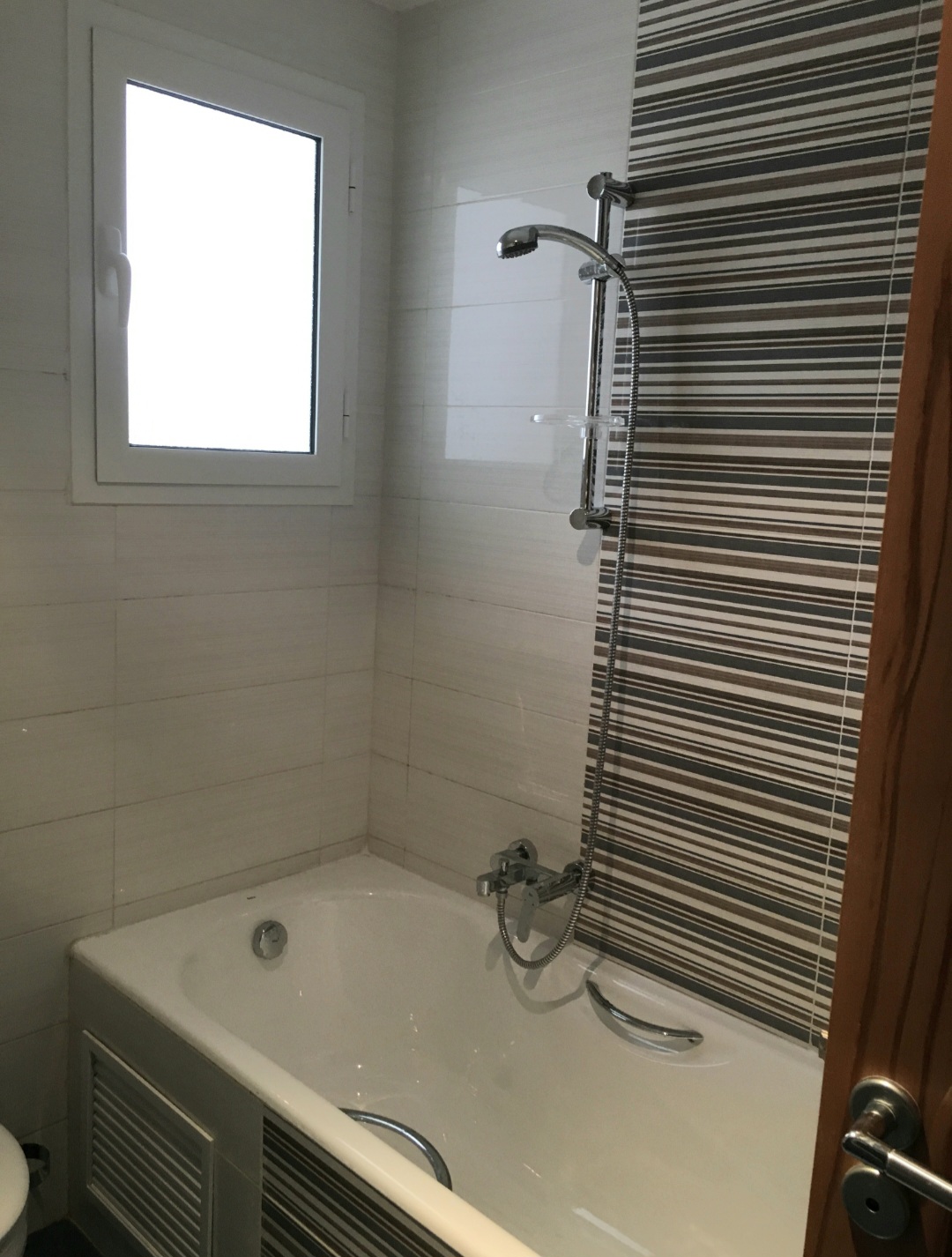 Ariana Ville Cite Ennasr 1 Location Appart. 2 pices S1 ennasr prs amilcar 1er tage