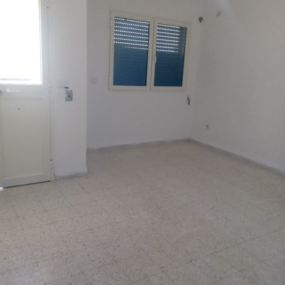 Fouchana Cite El Hidhab Location Appart. 3 pices Un appartement s plus 3  cit el hidhab  fouchena