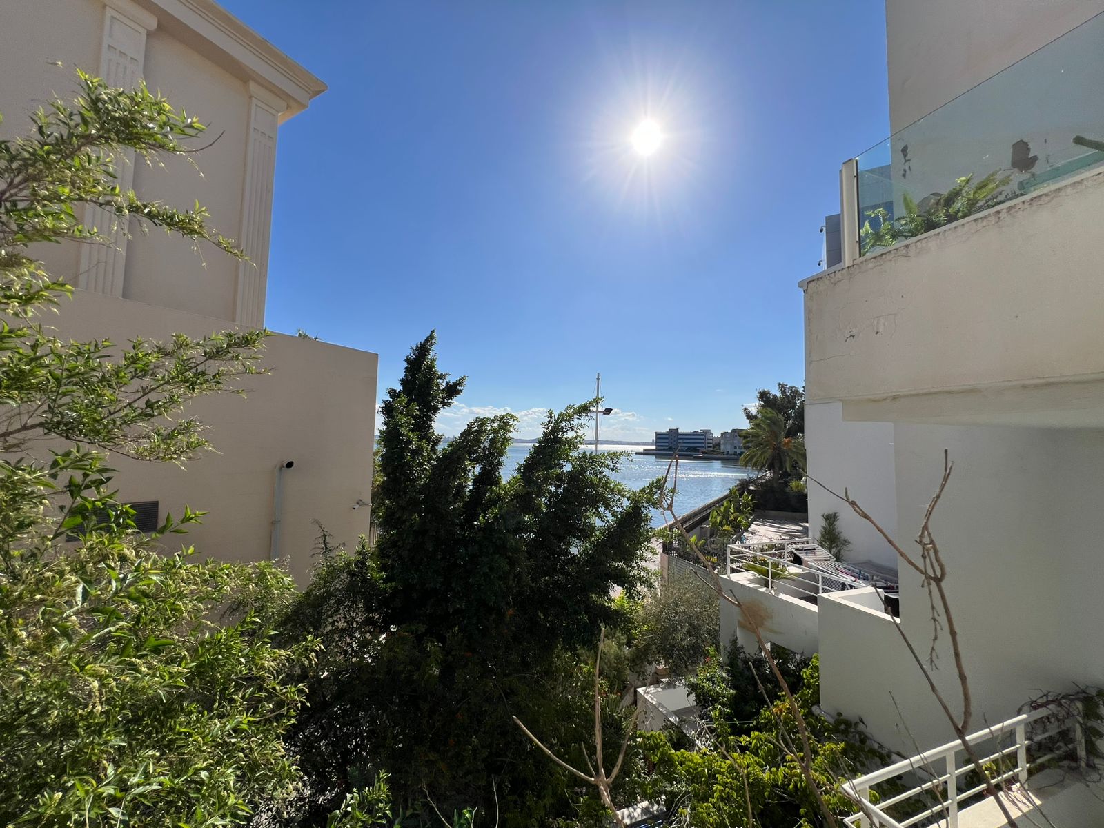 La Marsa Berge Du Lac Location Appart. 2 pices Un bel appartement s2 meubl aux berges du lac