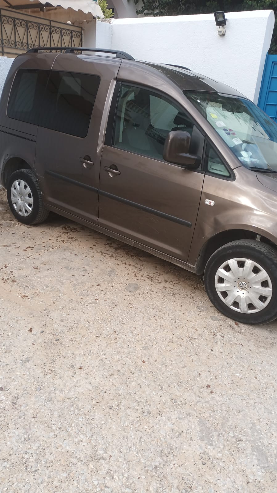 Ariana Ville El Menzah 8 Volkswagen Caddy Volkswagen break diesel