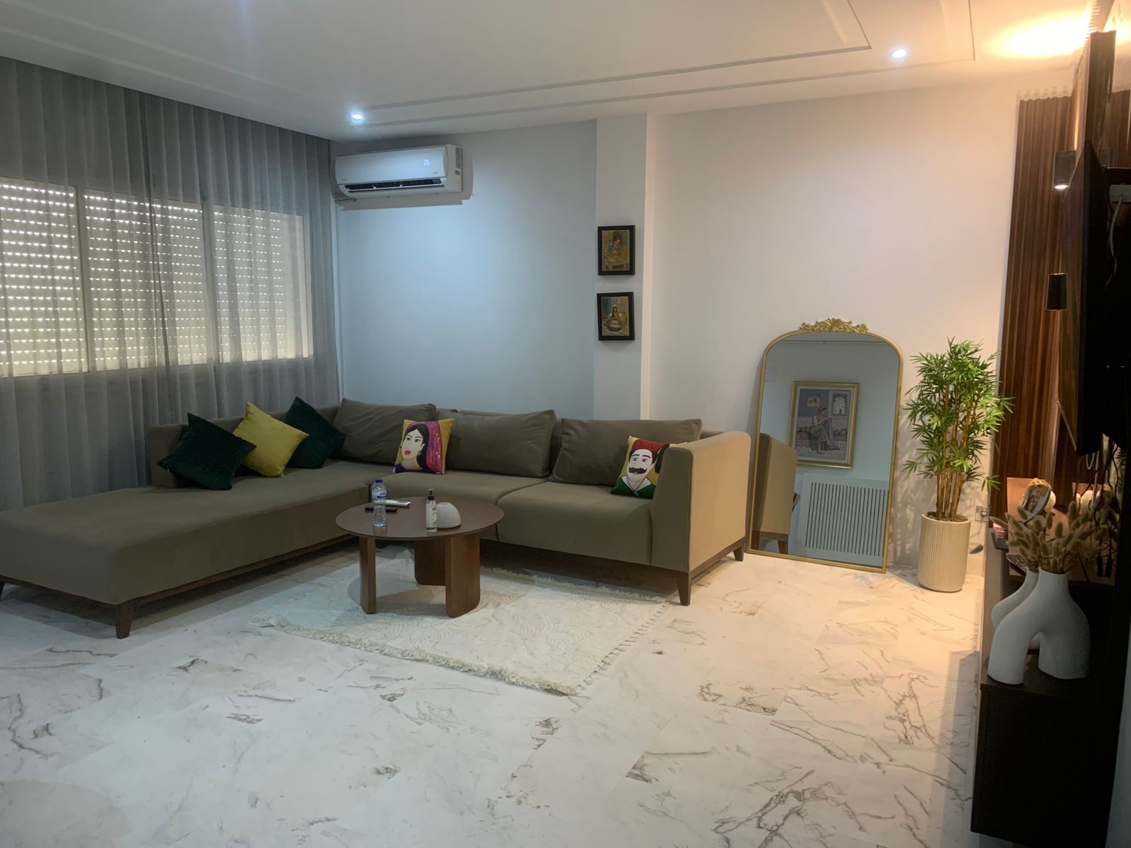 La Soukra La Soukra Location Appart. 2 pices Un appartement en s2 meubl  la soukra