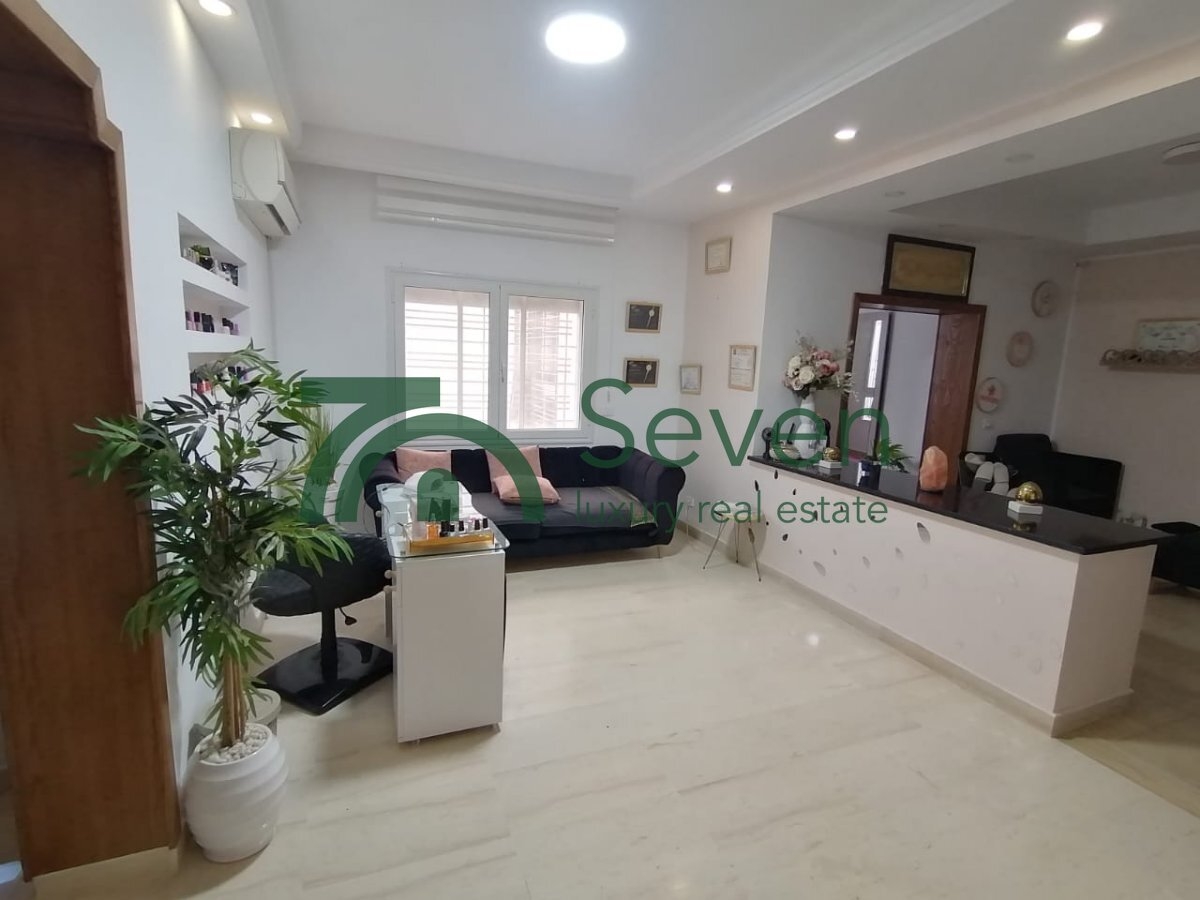 Ain Zaghouan Jardins de Carthage Location Appart. 1 pice Duplex  usage bureautique au jardin ref247a