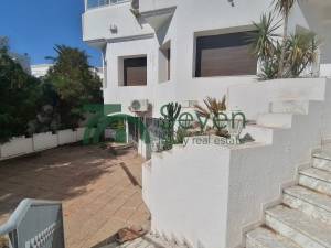 La Marsa Berge Du Lac Location Appart. 1 pice Une villa en h10  usage bureautique ref274a