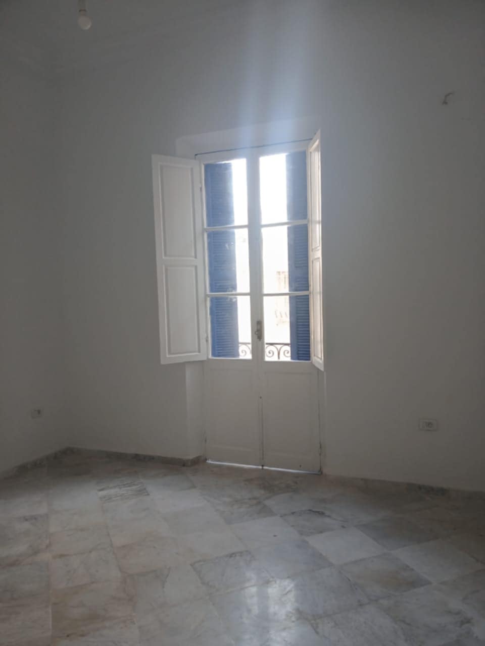 Bab Bhar Bab Bhar Location Appart. 5 pices+ Appartement s5 au centre ville