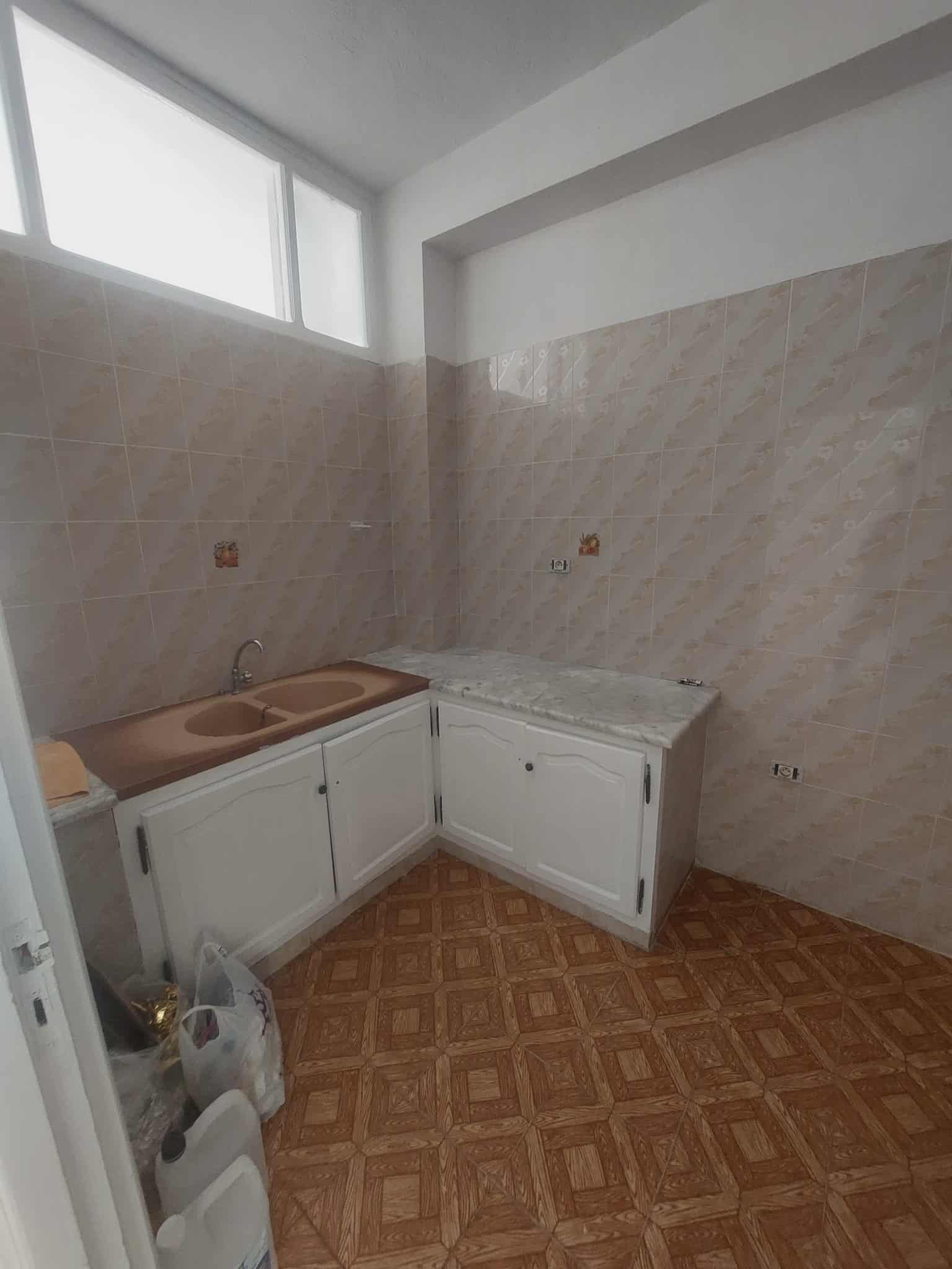 Zaghouan Zaghouan Location Appart. 3 pices S2 a usage bureau