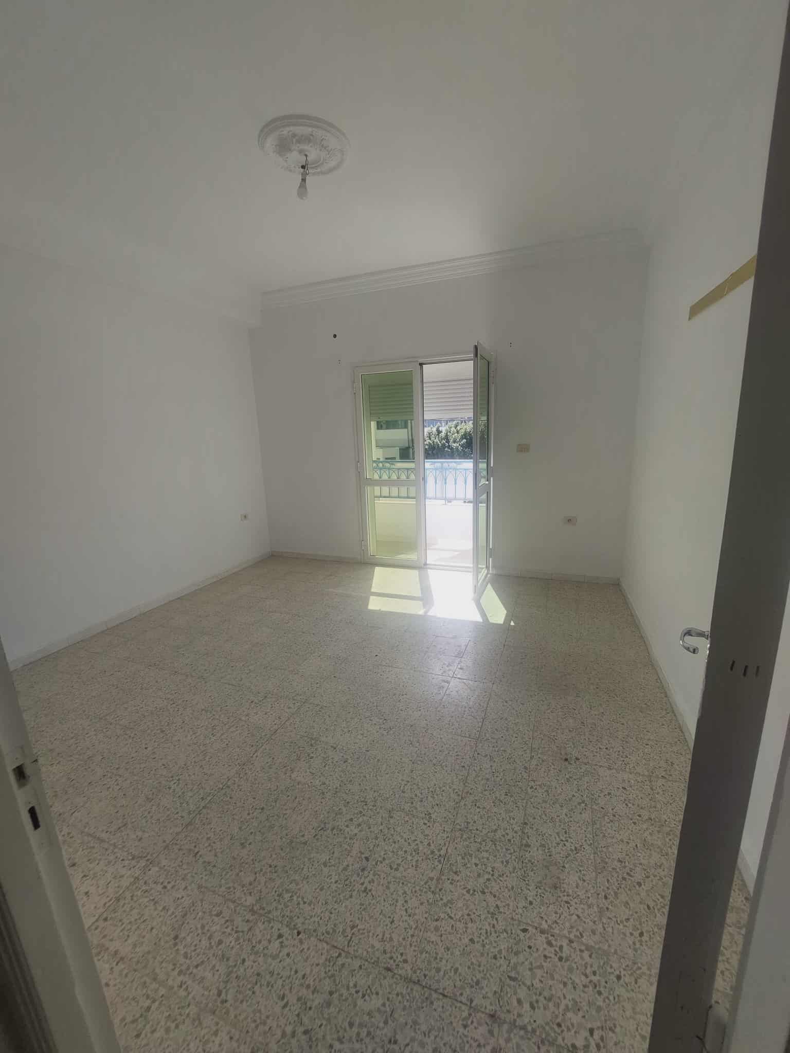 Zaghouan Zaghouan Location Appart. 3 pices S2 a usage bureau