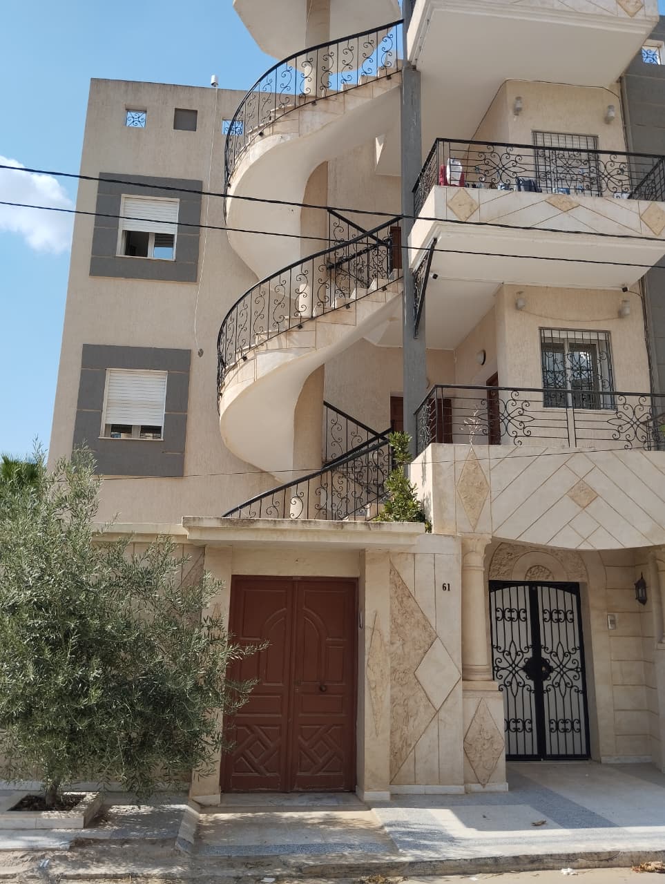 Ariana Ville Cite Ennouzha Location Appart. 3 pices Appt 3 pices