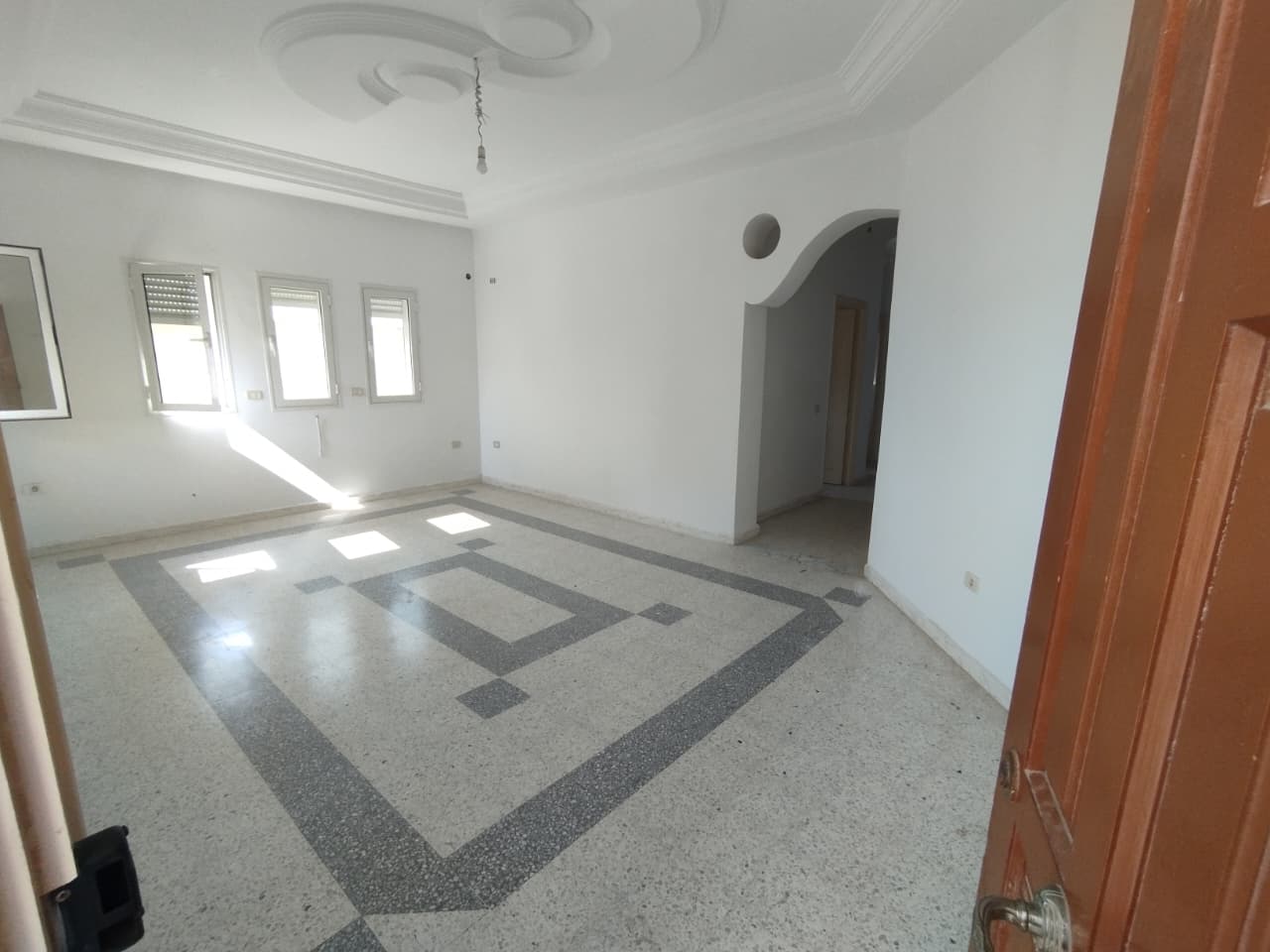Ariana Ville Cite Ennouzha Location Appart. 3 pices Appt 3 pices