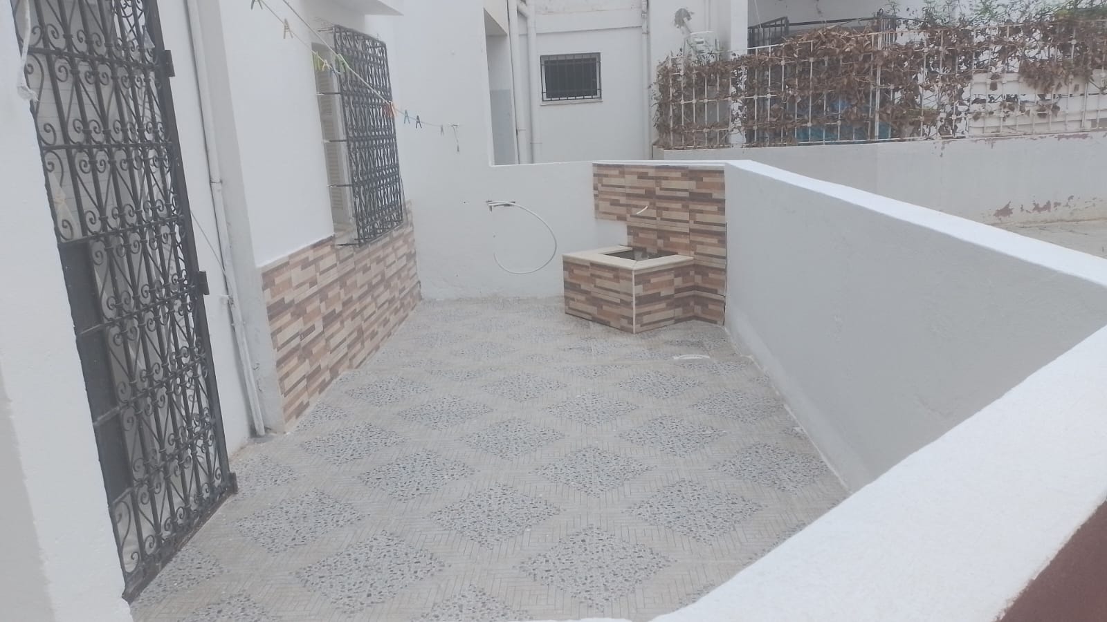 La Soukra Borj Louzir Vente Appart. 3 pices Un joli appart s2