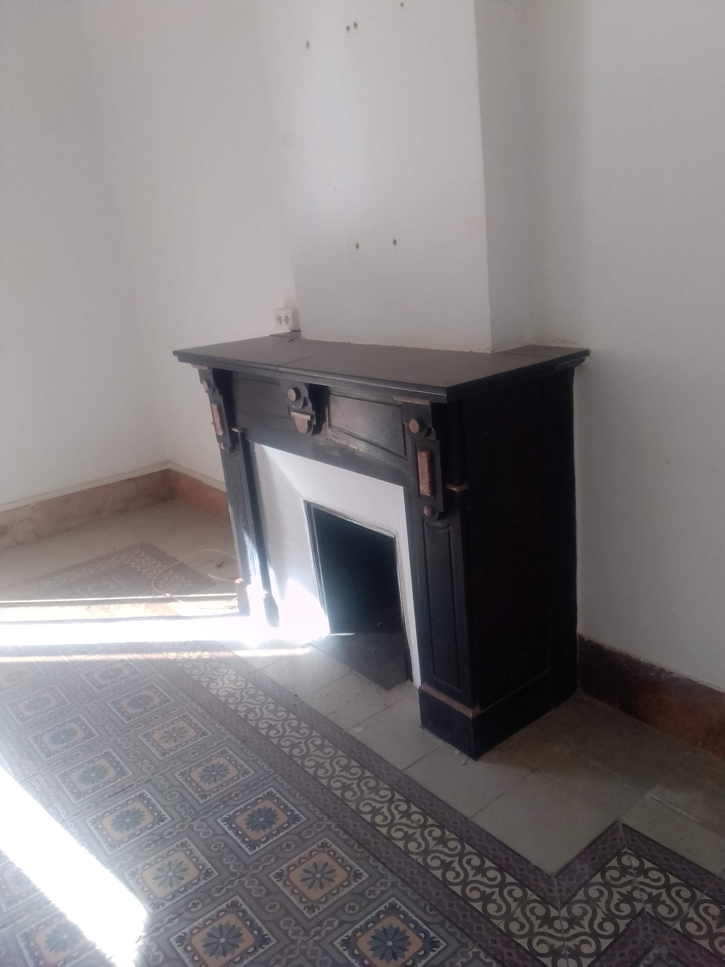 Bab Bhar Bab Bhar Location Appart. 4 pices Rue charles de gaulle