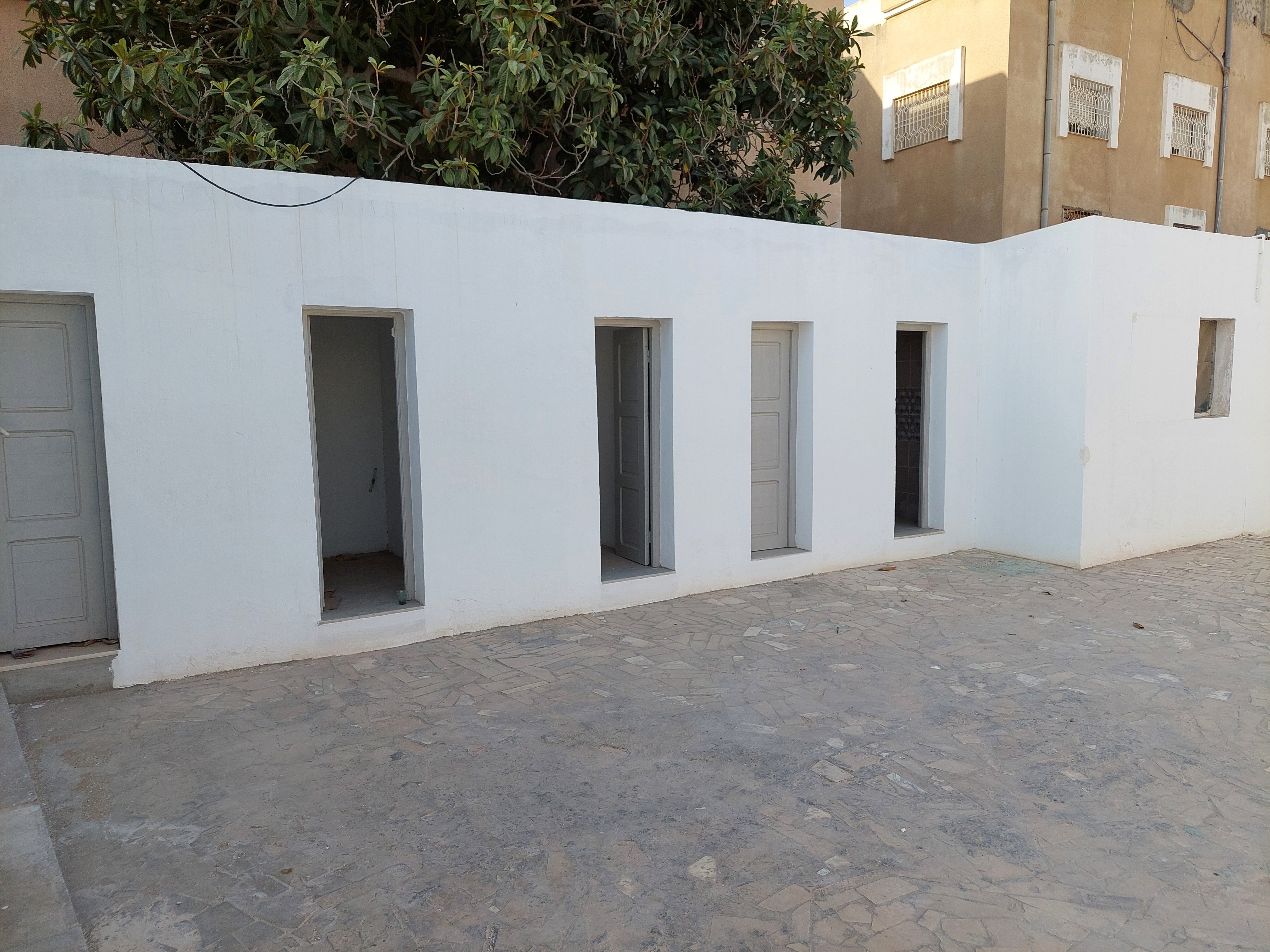 La Soukra Village Essahli Location Autre Local  usage entrept  showroom et bureaux
