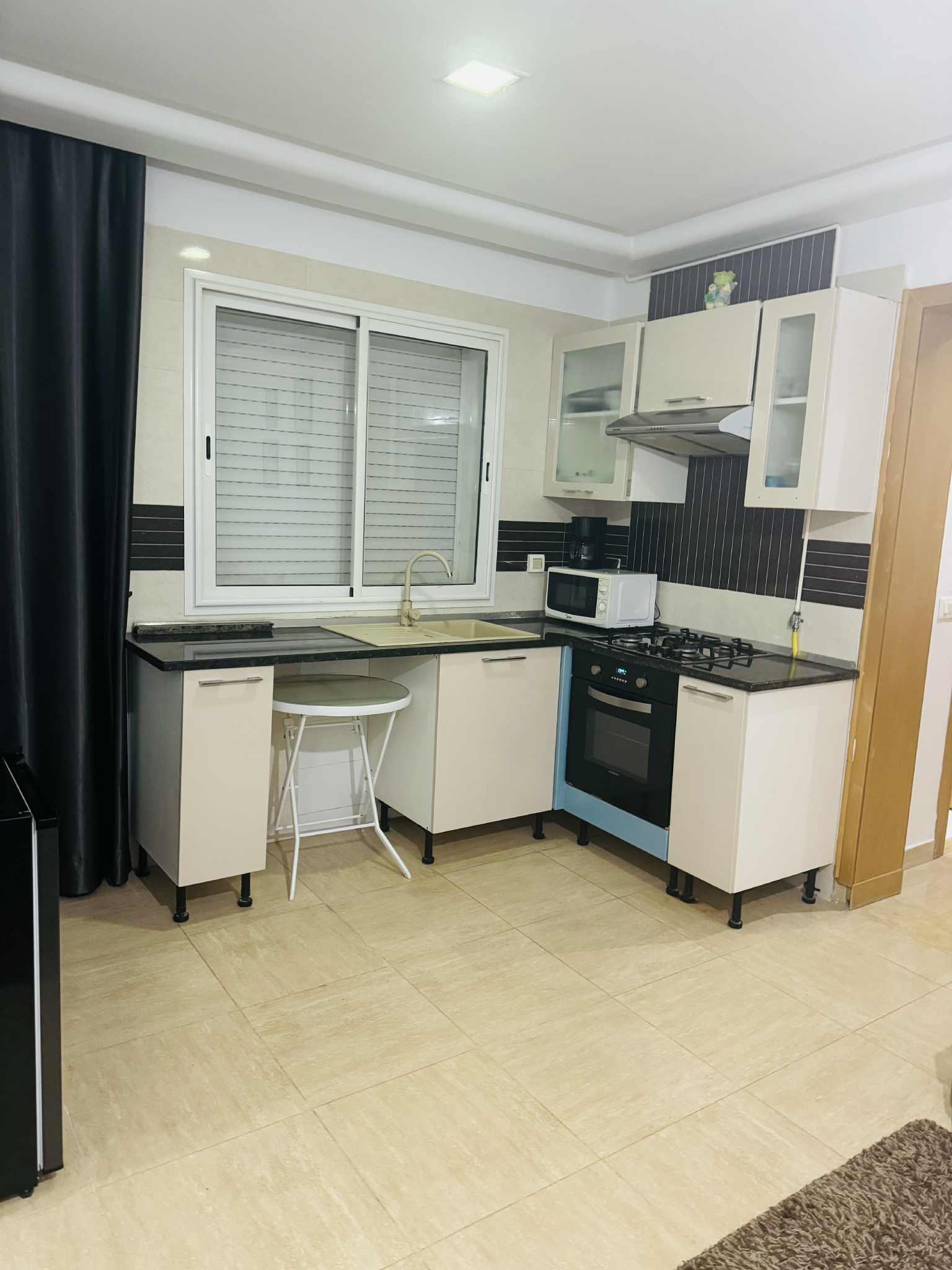 Ariana Ville&nbsp;Cite Ennasr 2&nbsp;Location&nbsp;Appart. 2 pi�ces&nbsp;Appartement