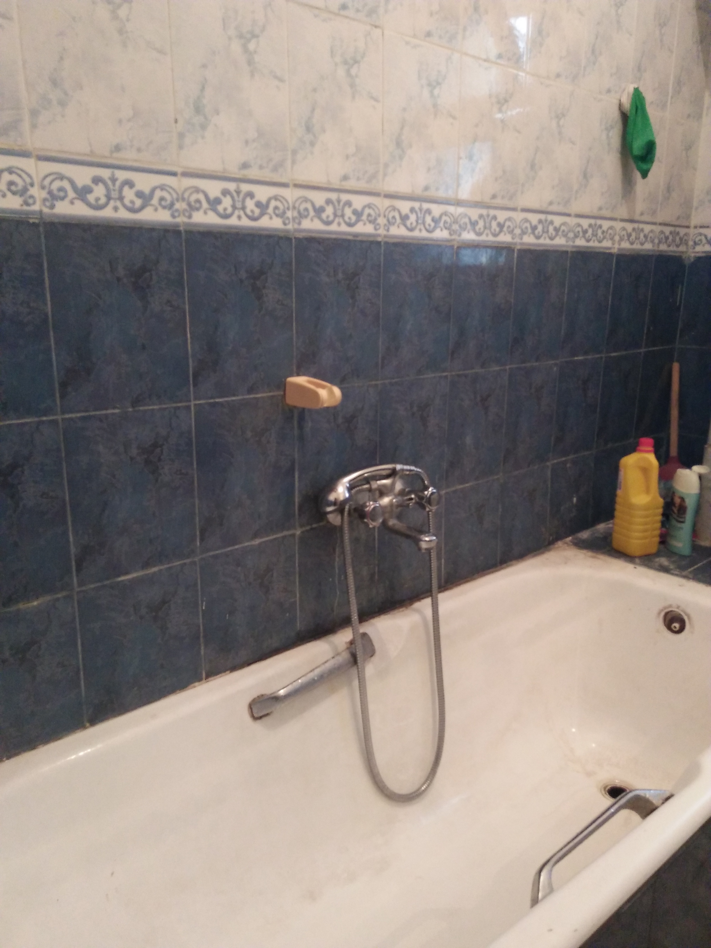 Cite El Khadra Cite El Khadra Location Appart. 3 pices Bel appartement s2 a cite el khadra