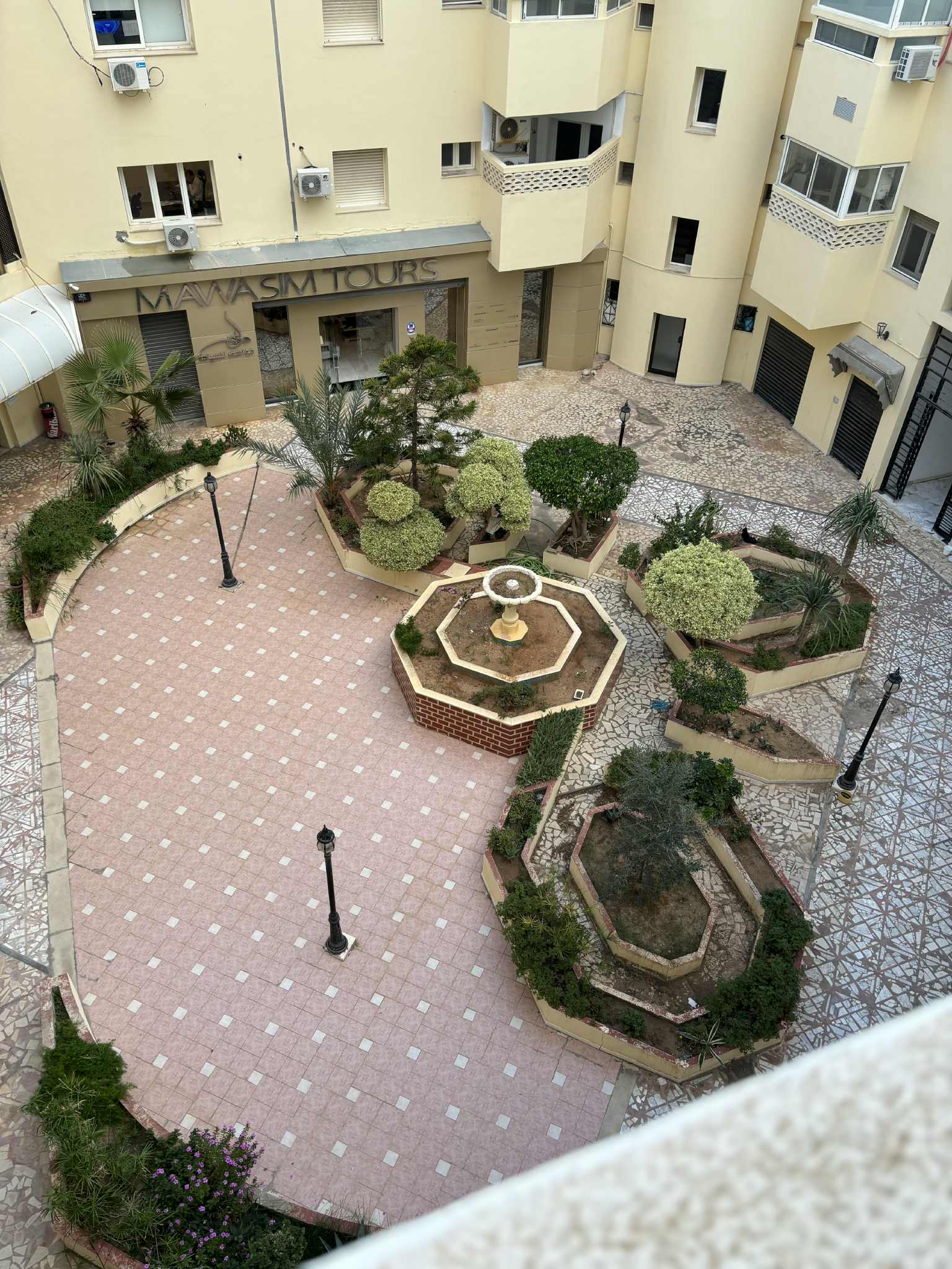 La Marsa Berge Du Lac Bureaux & Commerces Bureau Bureau h4 de 180 m2 au lac 1
