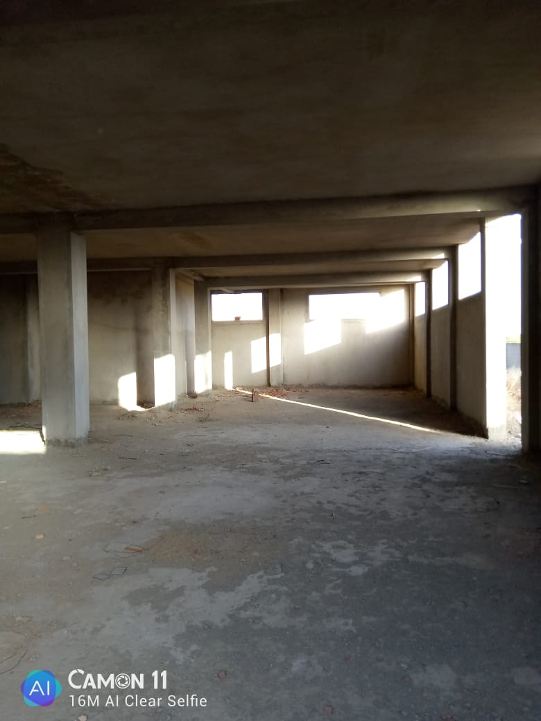 Sakiet Ezzit Merkez Chihya Location Surfaces Depot spacieux