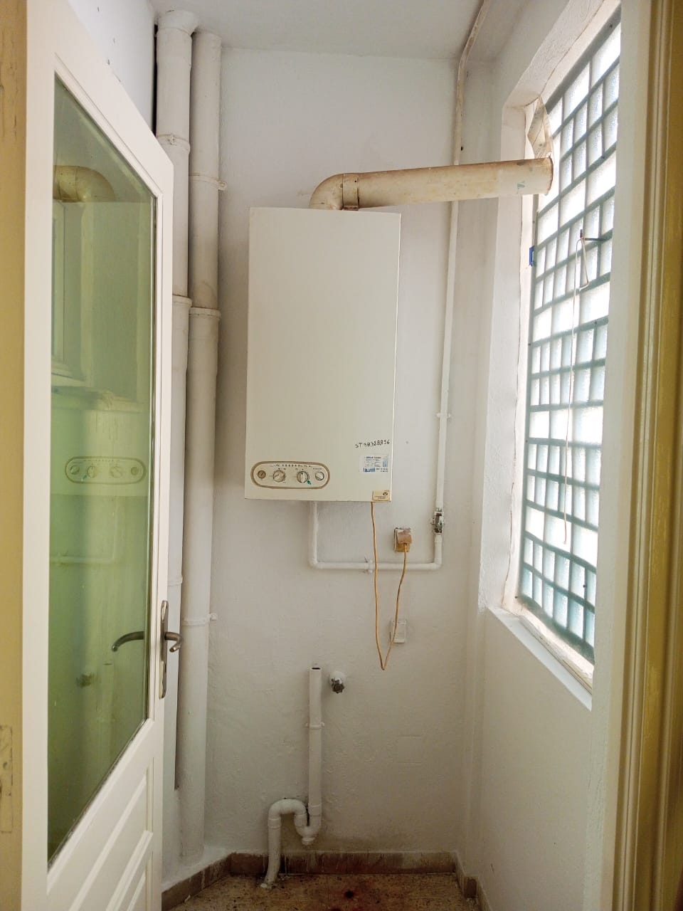 Ariana Ville Cite Ennasr 2 Location Appart. 1 pice Appartement s plus 1